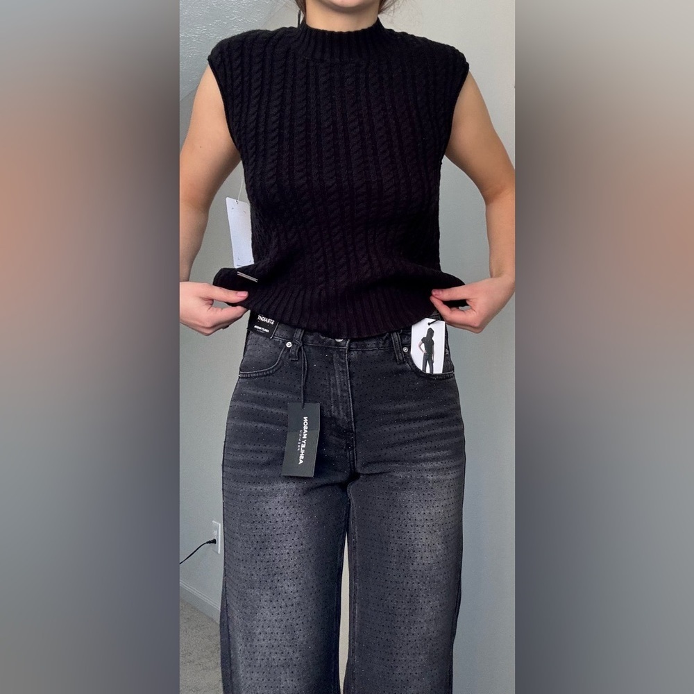 Women's High Rise Straight Embellished Black Jeans Size 7/28 NWT - Picture 4 of 10